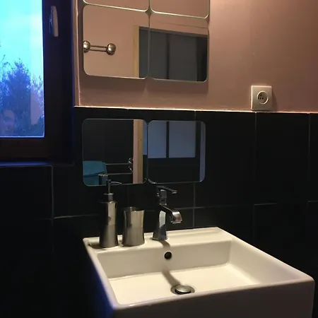Holiday home Sous La Garenne